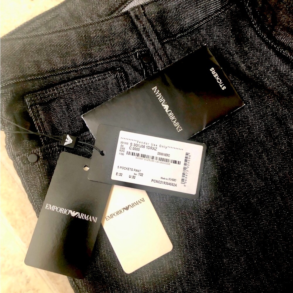Emporio Armani Men’s Slim Fit jeans 32x32 NWT, black.